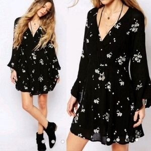 Free People Jasmine Embroidered Mini‎ Dress Size 8 Black Surplice
